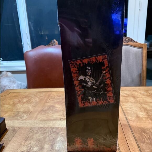 Collectible Kiss Gene Simmons Bear - 1998 - Mint with Certificate Showcasing! - Picture 7 of 14